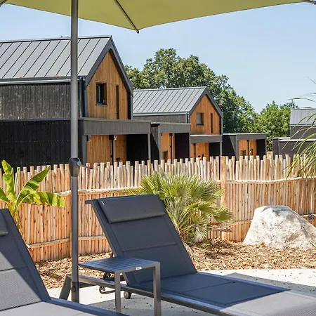 N°5, Piscine Commune, 2 Сasa de vacaciones Nesmy