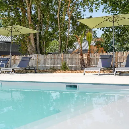 N°5, Piscine Commune, 2 *